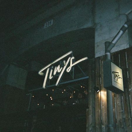 Tinys Yokohama Hinodecho Hostel Exterior photo